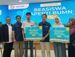 Pemerataan Akses Pendidikan Tinggi, ULBI Serahkan 55 Beasiswa APERTI BUMN 2025