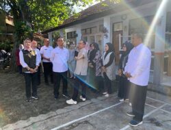 Sambut Tahun Ajaran Baru, Ketua DPRD Kota Bandung Tinjau Sekolah: Masih Banyak Kekurangan